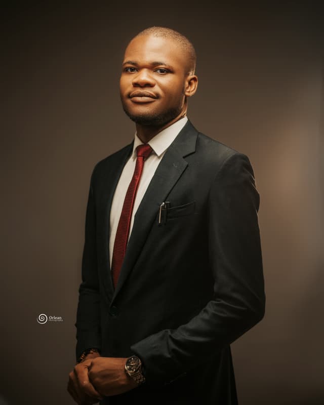 Eze Chukwuebuka, CEO